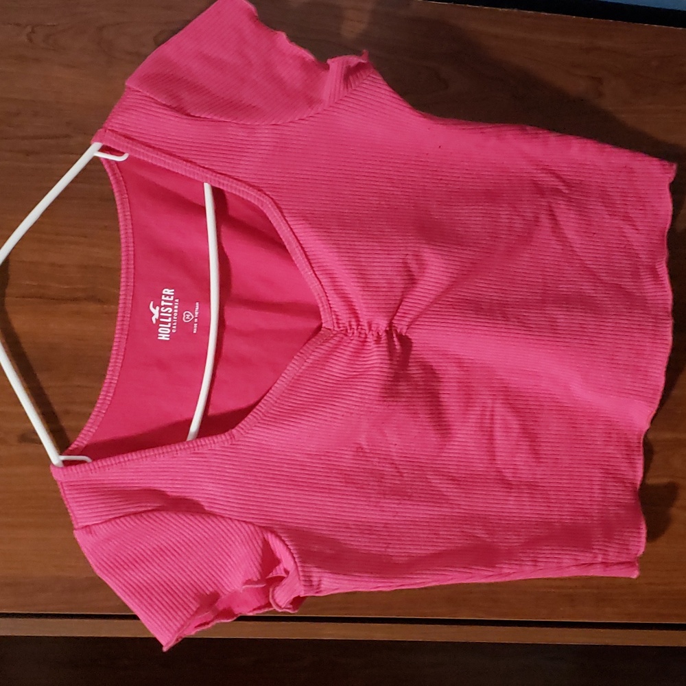 Hollister Pink Medium Seamless Ribbed Fabric Pinch-Front Baby Tee